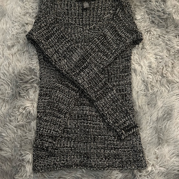 Ashley By 26 International Charcoal and White V-Neck Sweater - Picture 1 of 2